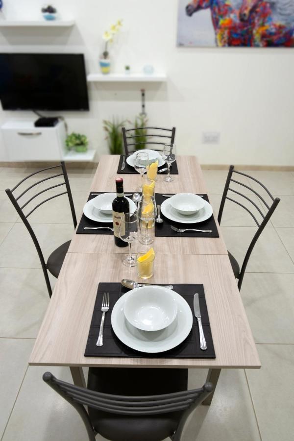 Central Rooms - Near Valletta & Sliema - Best Bus Lines Hamrun Luaran gambar