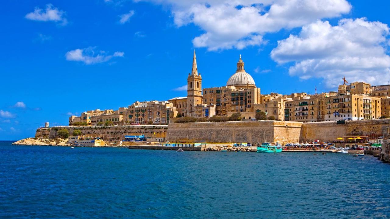Central Rooms - Near Valletta & Sliema - Best Bus Lines Hamrun Luaran gambar
